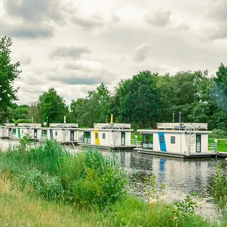 Úszó hotel Hb 8 - Hausboot *