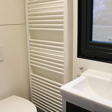 Úszó hotel Hb 8 - Hausboot Bad Bederkesa