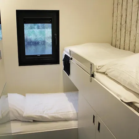 Úszó hotel Hb 8 - Hausboot