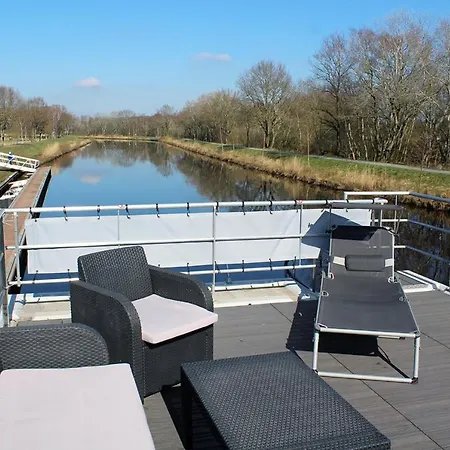 Hb 8 - Hausboot Úszó hotel *